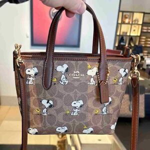 LAST ONE❤️ NWT ❤️ Coach X Peanuts City Mini Tote Bag Signature Canvas Snoopy